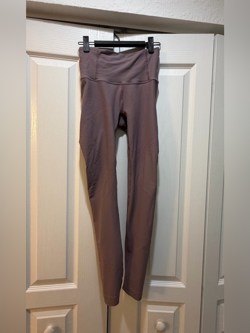 Lululemon Mauve High-Waist Laser-Cut Leggings
